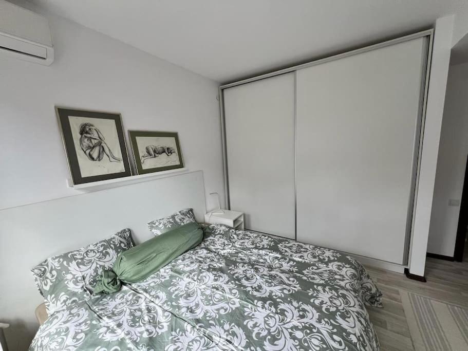 Kazanlak Large Guest House Apartment Near The Center With Full Kitchen & Dining Room, King Beds, Garden Patio, Free Parking & Self Check-In Eksteriør billede